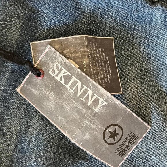 Skinny Converse One Star Jean - Picture 2 of 4